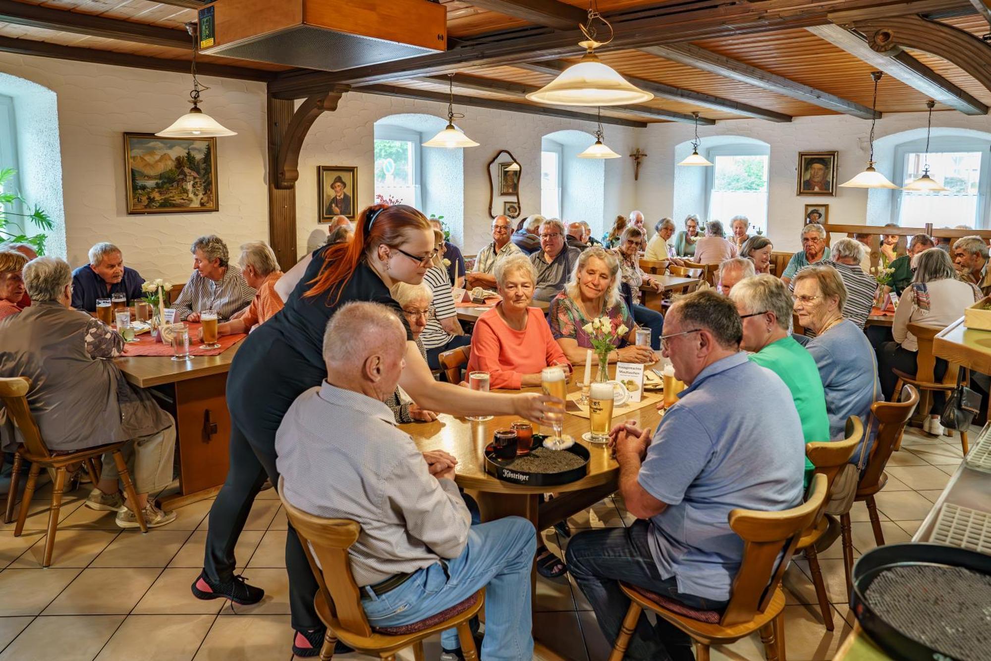 Landgasthof Ochsen Neresheim Esterno foto